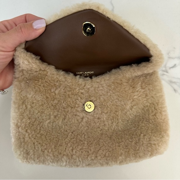New Saint Laurent small Lou puffer genuine shearling clutch - Picture 11 of 11